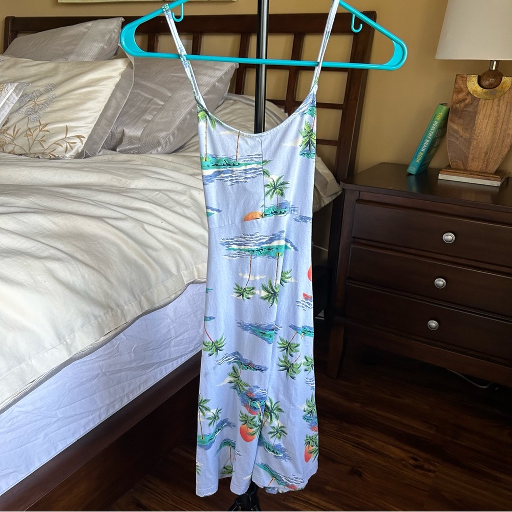 7/$20 Old Navy tropical dress size xs